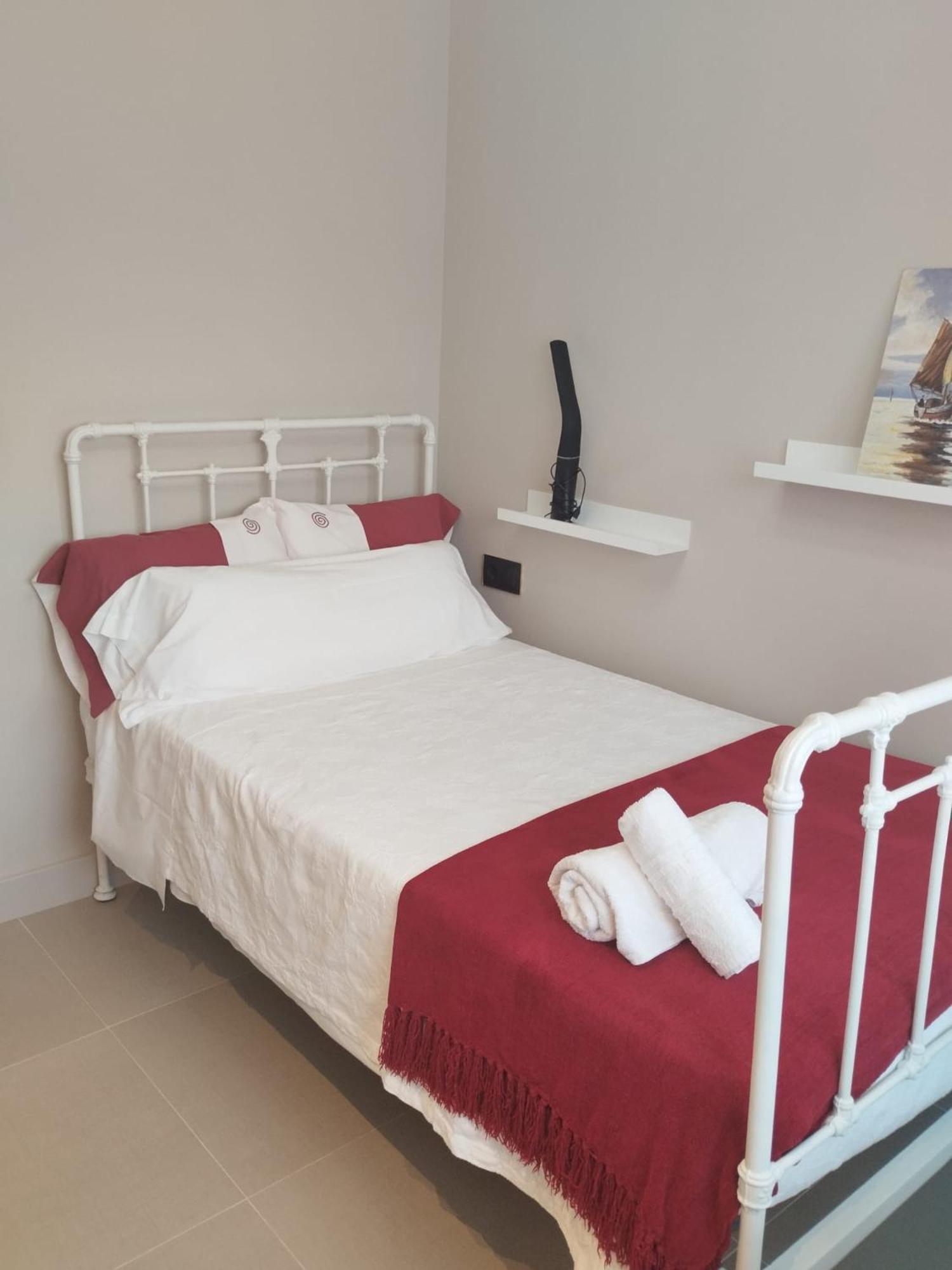La Casita Del Bosque Apartment Lugo Luaran gambar